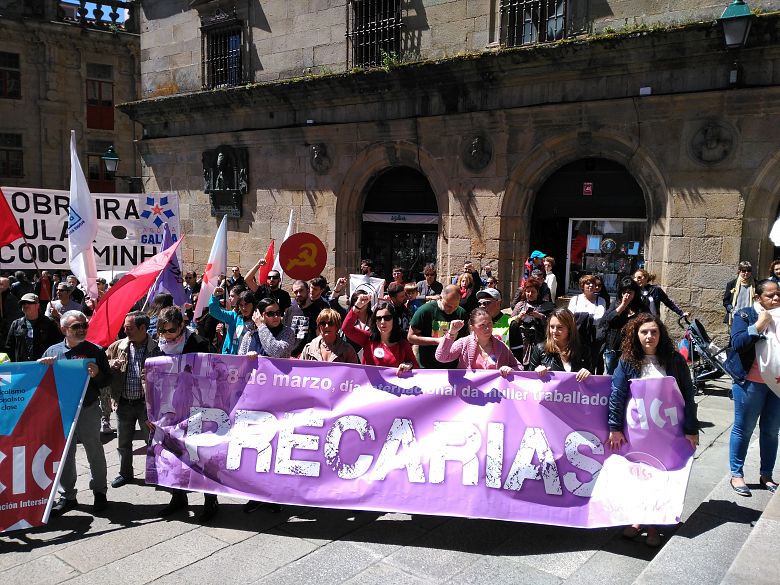 16-05-01 Primeiro de Maio Compostela 032.jpg